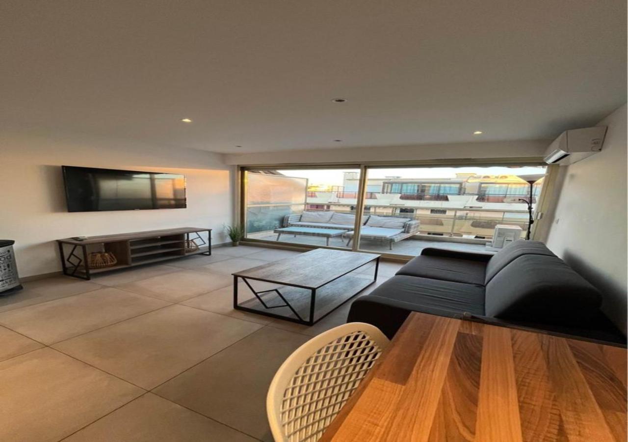 Tres Beau Studio Avec Terrasse, Situe A 100M Des Plages De Juans Les Pins Antibes Exterior foto